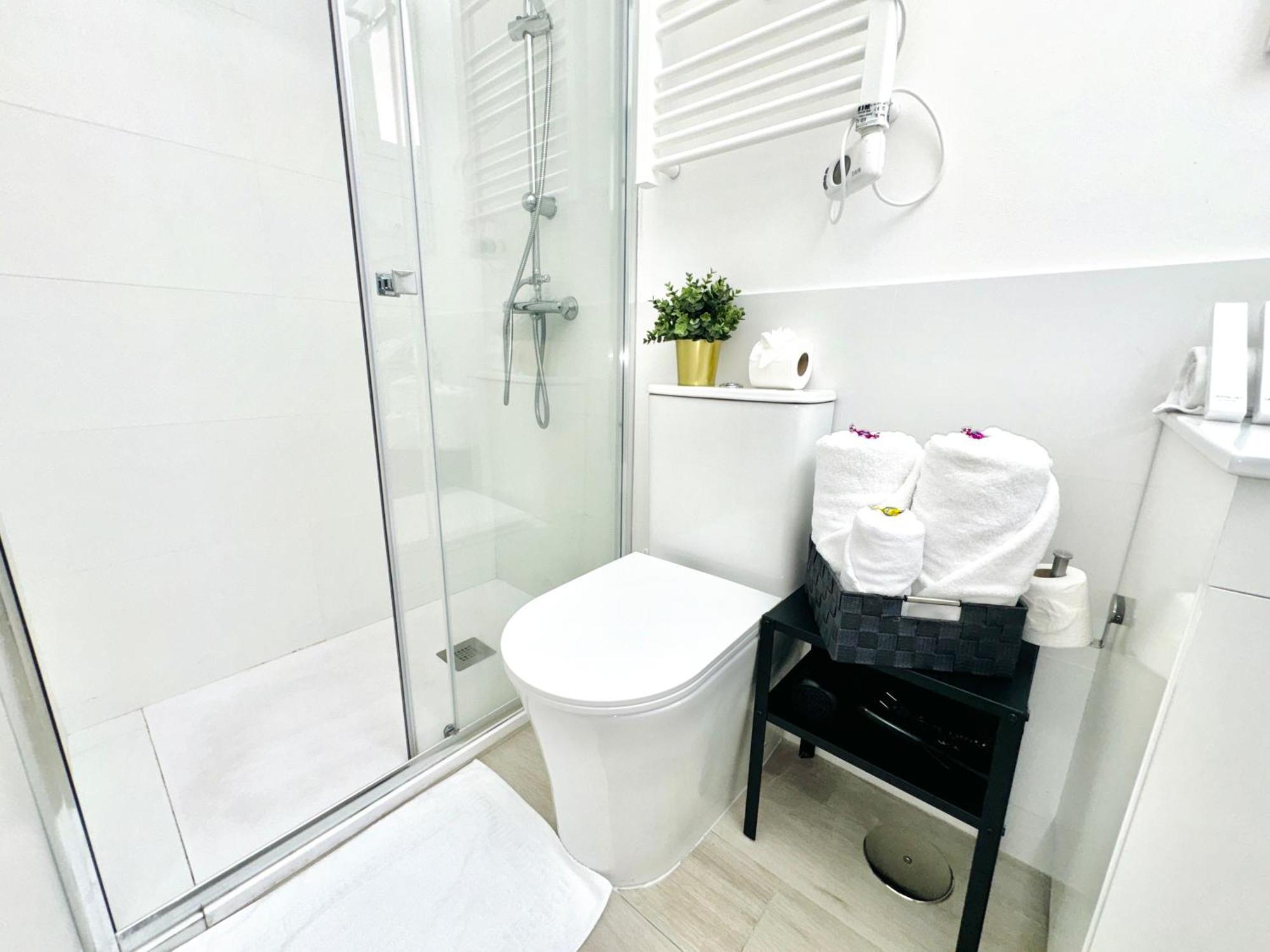 Cinco Torres Suites Madryt Zewnętrze zdjęcie