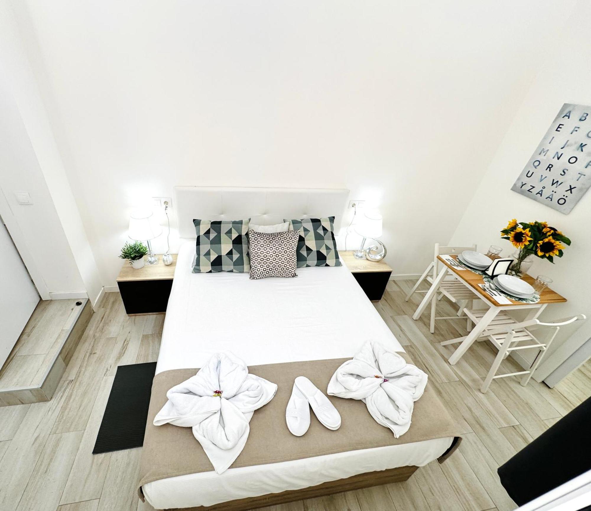 Cinco Torres Suites Madryt Zewnętrze zdjęcie