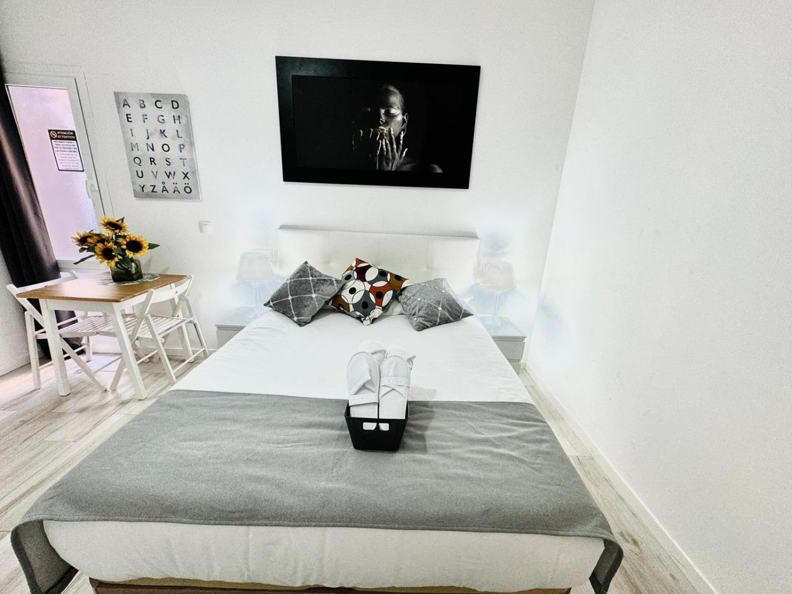 Cinco Torres Suites Madryt Zewnętrze zdjęcie